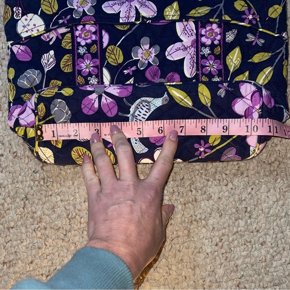 VERA BRADLEY Retired Floral Nightingale Mandy Tote - Picture 10 of 10